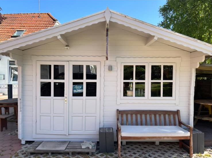 Außenarbeiten Hütte